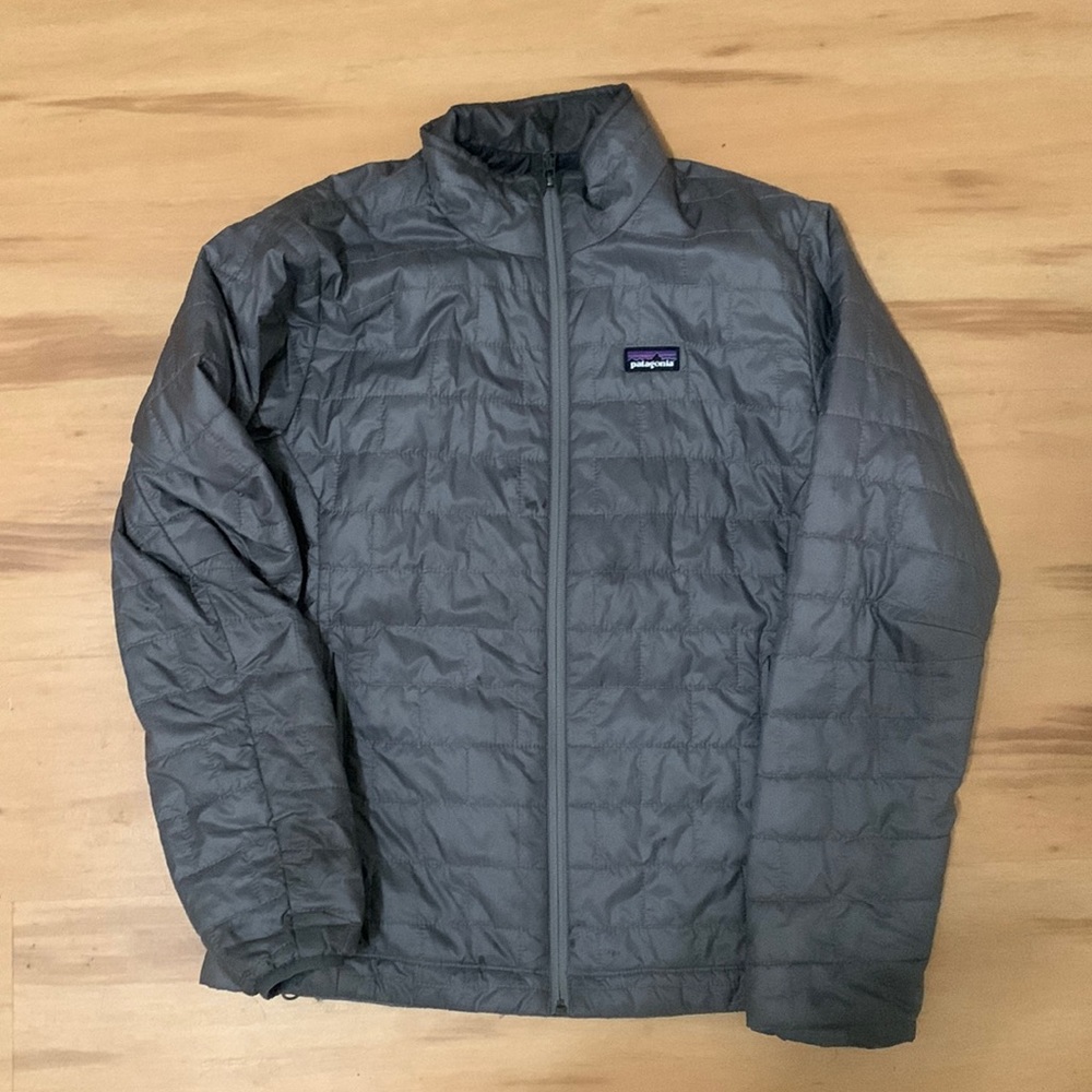 Men’s Patagonia nano puffer jacket, size small